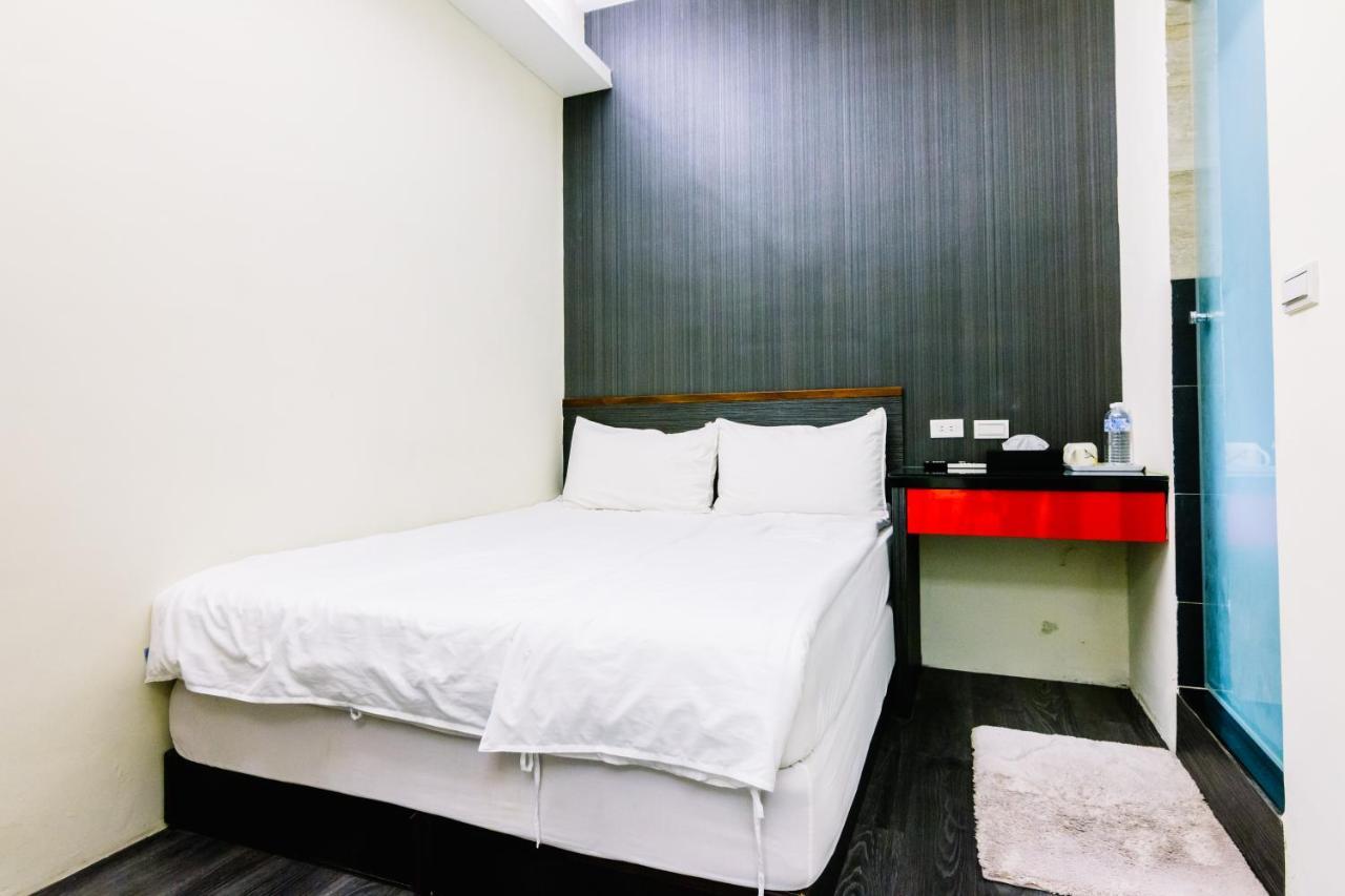 Bobo'S Homestay Luodong Extérieur photo
