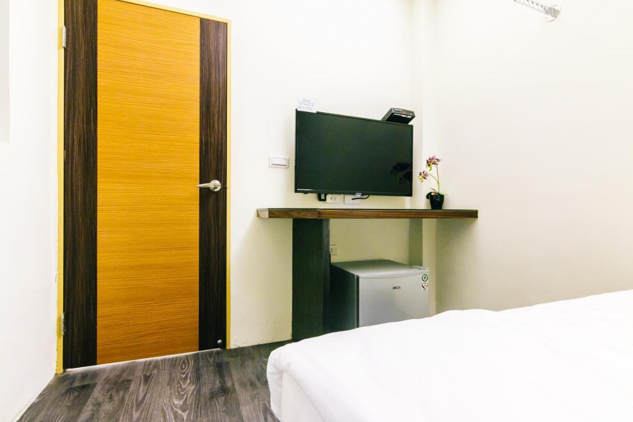 Bobo'S Homestay Luodong Extérieur photo